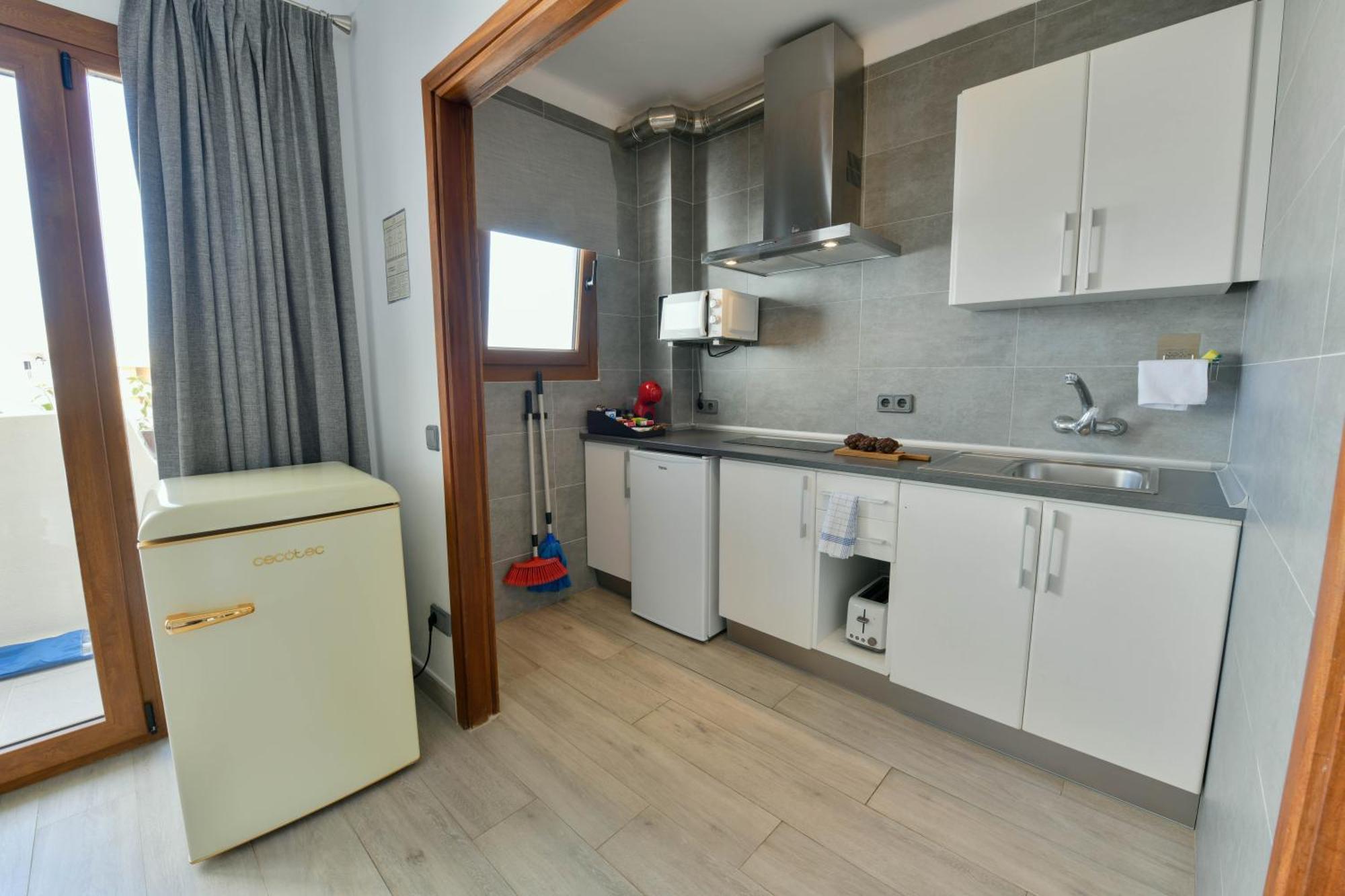 Apartamentos Estanques Colonia de Sant Jordi Exteriör bild