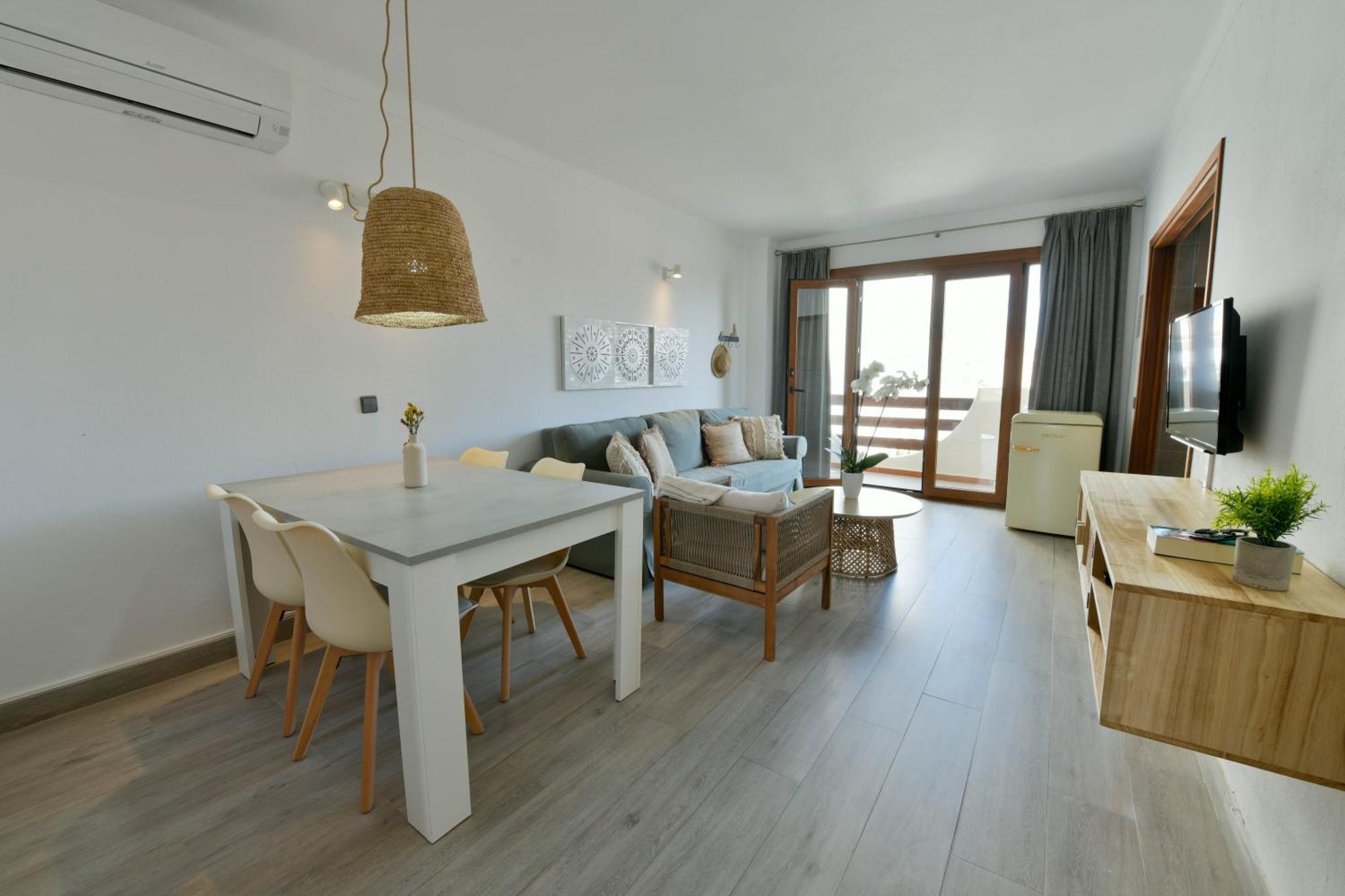 Apartamentos Estanques Colonia de Sant Jordi Exteriör bild