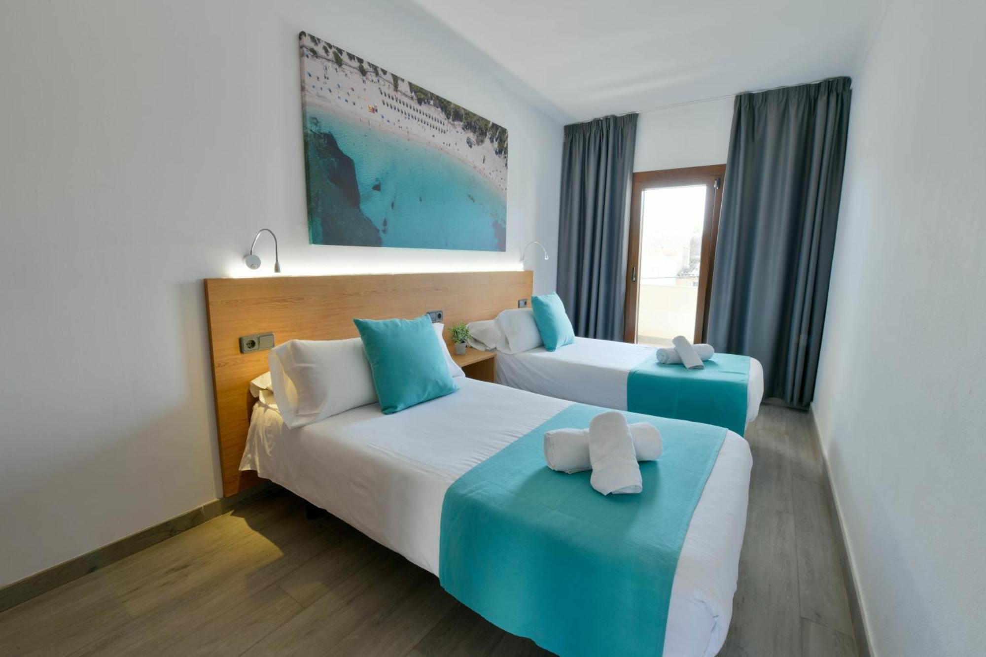 Apartamentos Estanques Colonia de Sant Jordi Exteriör bild