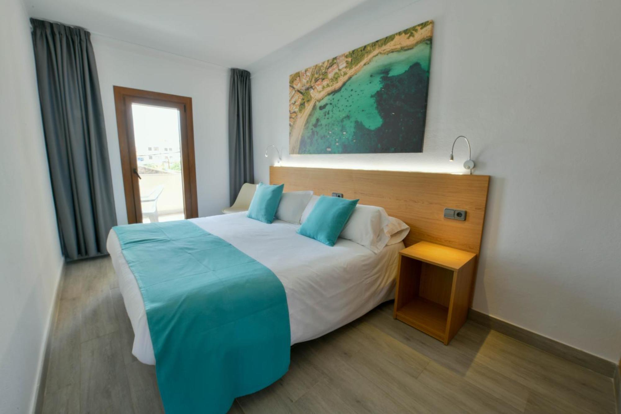 Apartamentos Estanques Colonia de Sant Jordi Exteriör bild
