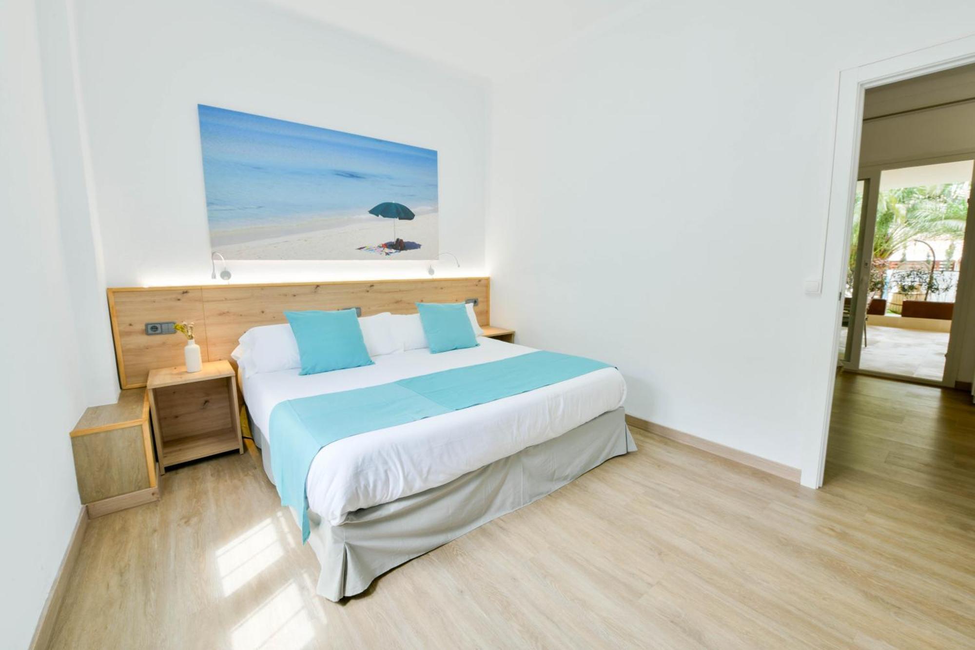 Apartamentos Estanques Colonia de Sant Jordi Exteriör bild